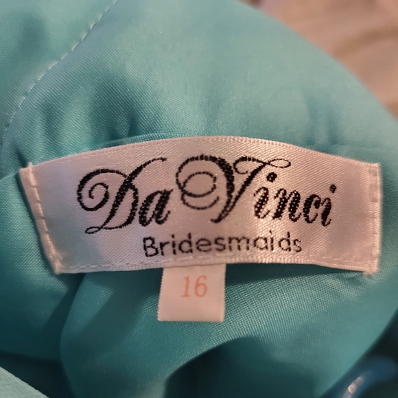 DaVinci Bridesmaid Dress - Picture 4 of 4
